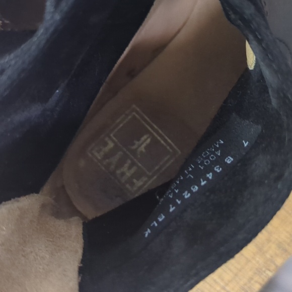 Like New Frye Jamie Black Leather Women's Boots with Zipper - Picture 3 of 10